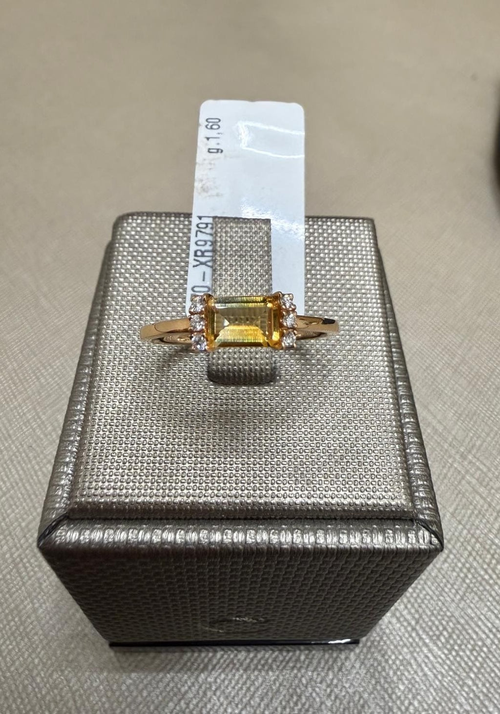 ANILLO EN ORO ROSA DE 18K CITRINO Y DIAMANTES