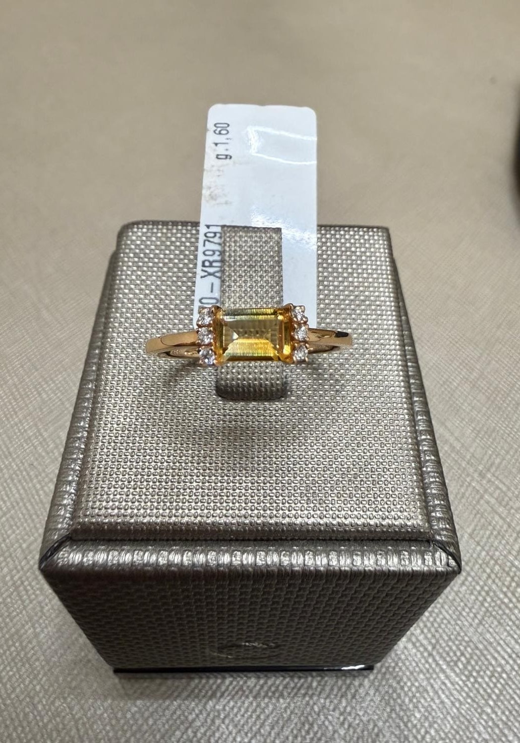 ANILLO EN ORO ROSA DE 18K CITRINO Y DIAMANTES