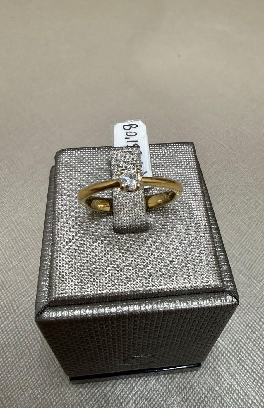 ANILLO SOLITARIO EN ORO AMARILLO DE 18K
