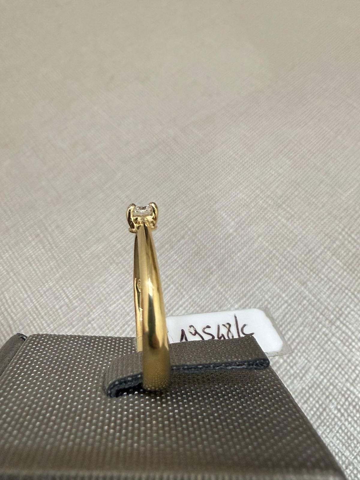 ANILLO SOLITARIO EN ORO AMARILLO DE 18K