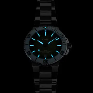 ORIS AQUIS DATE TASTE OF SUMMER 41,5 MM