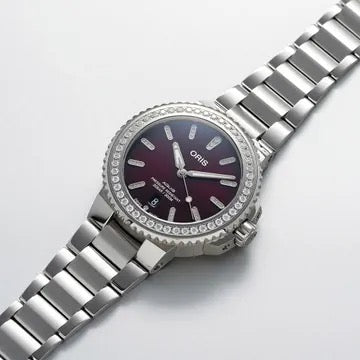 AQUIS DATE DIAMONDS 41,5MM