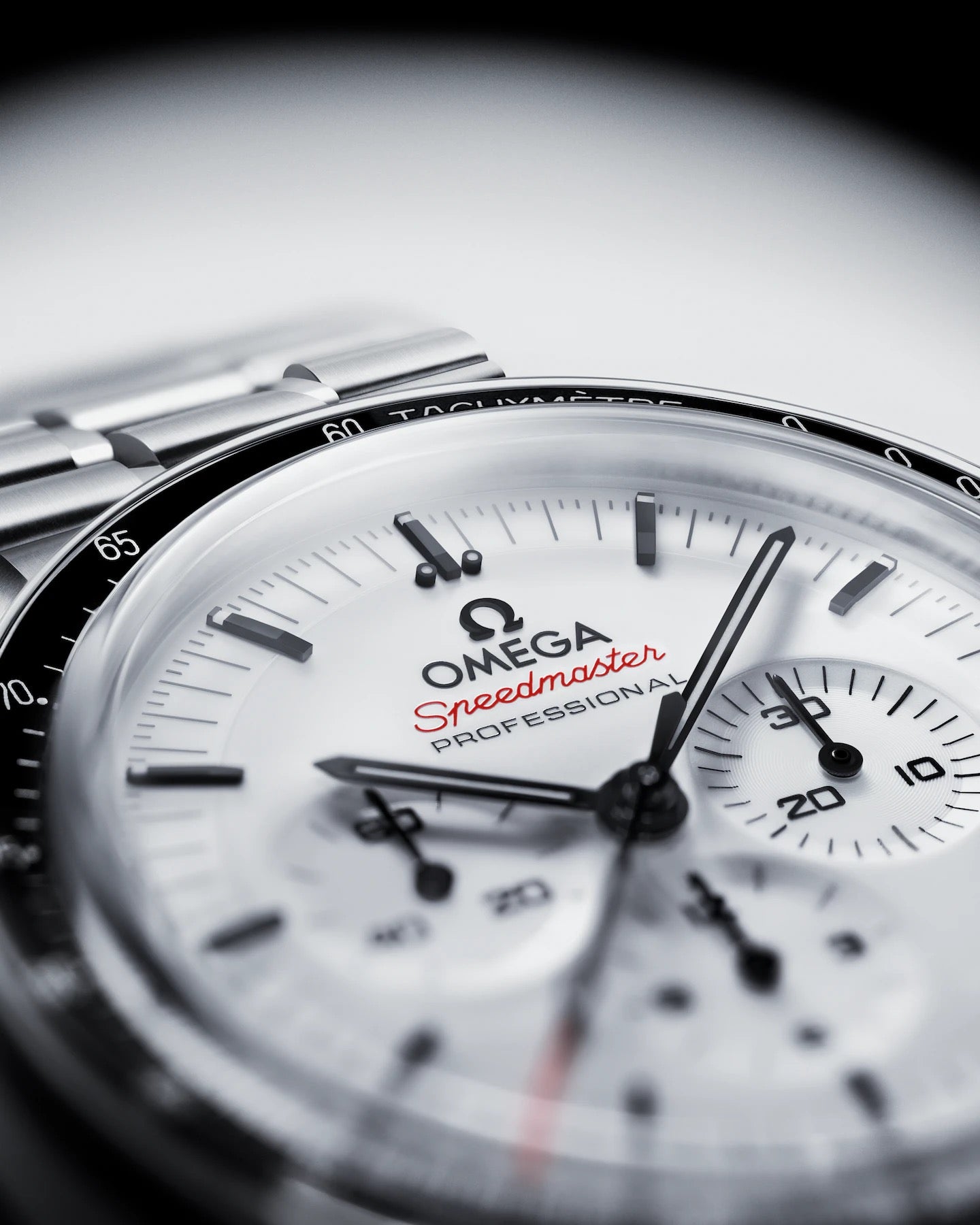 OMEGA SPEEDMASTER MOONWATCH PROFESSIONAL