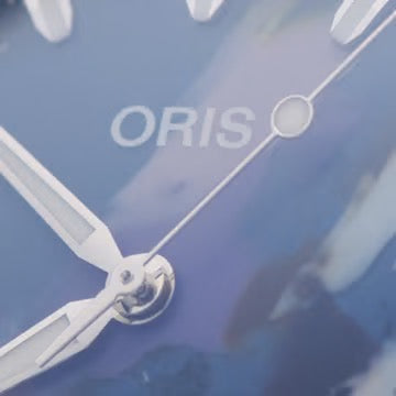 ORIS AQUIS DATE UPCYCLE